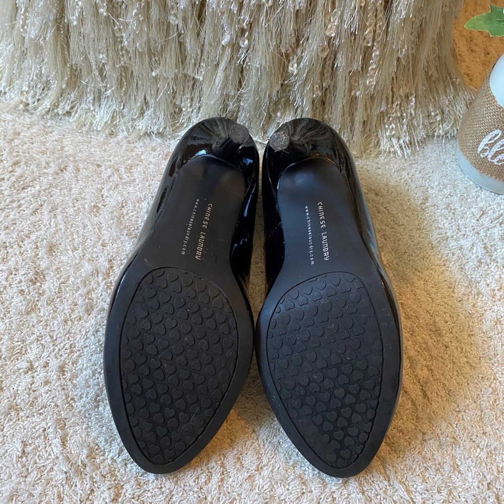 Heels - Picture 6 of 6